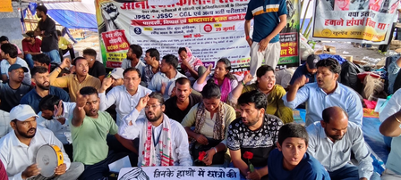 Jharkhand students’ stir enters Day 19, protesters invite Rahul Gandhi after police crackdown Jharkhand students’ stir enters Day 19, protesters invite Rahul Gandhi after police crackdown
