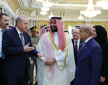 Mecca Defence Pact risks remaining rhetorical amid vague mutual defence commitments: Report Mecca Defence Pact risks remaining rhetorical amid vague mutual defence commitments: Report