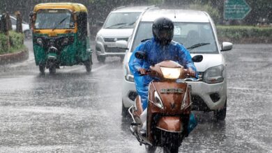 Delhi-NCR to witness cloudy skies, rain spells; air quality remains in poor category