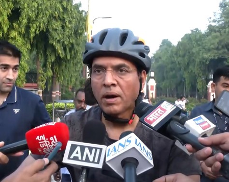 Har Ghar Tiranga Cycle Yatra held in Delhi to promote fitness, environmental awareness Har Ghar Tiranga Cycle Yatra held in Delhi to promote fitness, environmental awareness