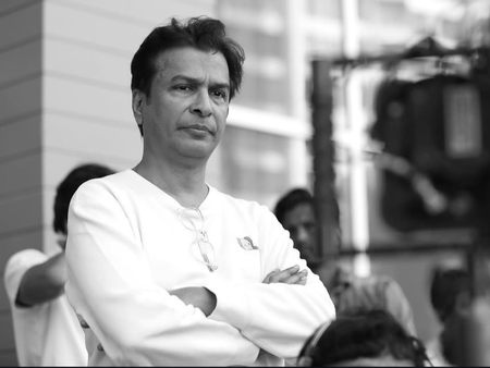 Vikram Phadnis gets emotional as he remembers late father on his death anniversary Vikram Phadnis gets emotional as he remembers late father on his death anniversary