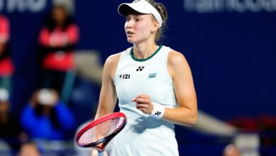 Rybakina eliminates Osaka to reach Toronto semis Rybakina eliminates Osaka to reach Toronto semis