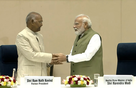 PM Modi releases ez-Prex Ram Nath Kovind’s autobiography, praises his generosity, Indian values PM Modi releases ez-Prex Ram Nath Kovind’s autobiography, praises his generosity, Indian values