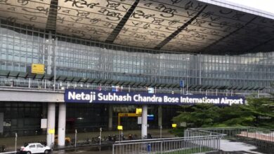 Tech snag delays Air India Express flight for 6 hours at Kolkata airport, passengers protest Tech snag delays Air India Express flight for 6 hours at Kolkata airport, passengers protest