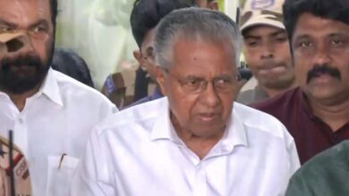 Amid Messi row, Vijayan attacks Satheesan govt on ‘mishandling’ of flood situation Amid Messi row, Vijayan attacks Satheesan govt on ‘mishandling’ of flood situation