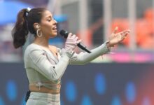 Sunidhi Chauhan shares experience of taking hot seat in ‘KBC’ opposite Big B