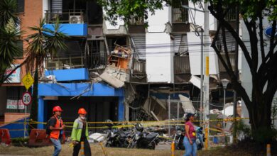Colombia quake death toll rises to 273 Colombia quake death toll rises to 273