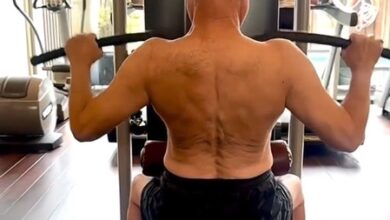 Anupam Kher celebrates his ‘tiny new muscles’, says working out is meditation Anupam Kher celebrates his ‘tiny new muscles’, says working out is meditation