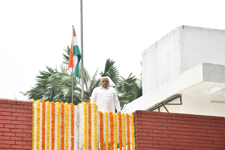 Gujarat CM hoists Tricolour at residence as ‘Har Ghar Tiranga’ campaign targets 70 lakh homes