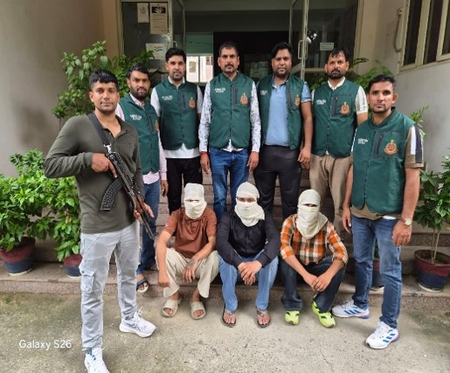 Delhi Police arrest three ‘Gangland’ operatives, foil extortion plot in NCR Delhi Police arrest three ‘Gangland’ operatives, foil extortion plot in NCR