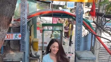 Sandeepa Dhar offers prayers at Srinagar’s Shankaracharya Temple, calls it ‘blessed darshan’ Sandeepa Dhar offers prayers at Srinagar’s Shankaracharya Temple, calls it ‘blessed darshan’