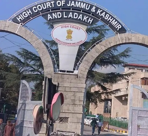 ‘Exceeded powers’: J&K High Court sets aside judicial magistrate’s show cause notice to Shopian District Collector