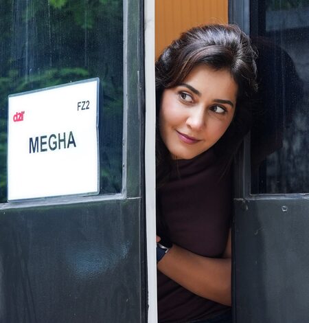 Raashii Khanna begins shooting for ‘Farzi 2’, treats with pics from the sets Raashii Khanna begins shooting for ‘Farzi 2’, treats with pics from the sets