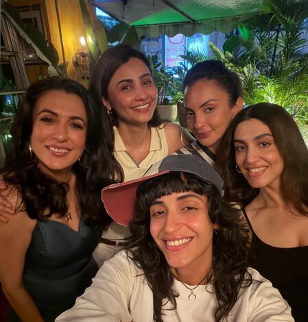 ‘Alliance’ girls Mini Mathur, Seema Sajdeh, Daisy Shah and Ruhee Dosani reunite over dinner ‘Alliance’ girls Mini Mathur, Seema Sajdeh, Daisy Shah and Ruhee Dosani reunite over dinner