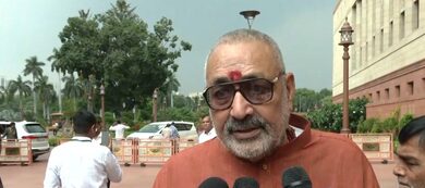 Cong crossed all limits by bringing monkeys into Parliament: Giriraj Singh Cong crossed all limits by bringing monkeys into Parliament: Giriraj Singh