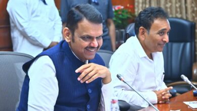 India advancing to global leadership: Maha CM India advancing to global leadership: Maha CM