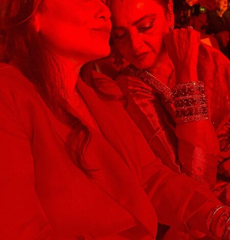 Vaibhavi Merchant shares pics with her ‘fav girls’ Rani Mukerji and Rekha at Melbourne film festival Vaibhavi Merchant shares pics with her ‘fav girls’ Rani Mukerji and Rekha at Melbourne film festival