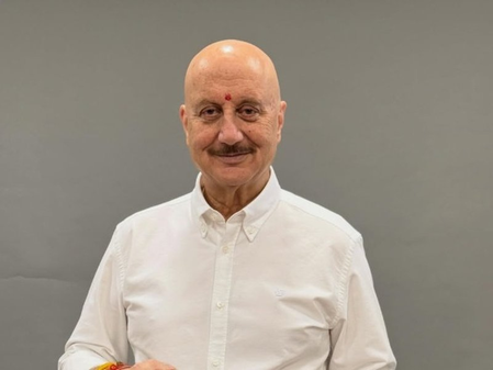 Anupam Kher questions why the elderly are called ‘irrelevant’, says ‘experience never retires’ Anupam Kher questions why the elderly are called ‘irrelevant’, says ‘experience never retires’