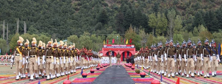 52 J&K Police personnel get gallantry, meritorious service medals 52 J&K Police personnel get gallantry, meritorious service medals