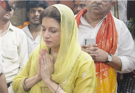 Bhagyashree explores Kashi’s flavours, relishes Bati Chokha, roasted Sattu Bati and khichdi Bhagyashree explores Kashi’s flavours, relishes Bati Chokha, roasted Sattu Bati and khichdi