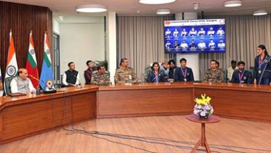 Rajnath Singh meets Army contingent which won 16 medals at Glasgow CWG