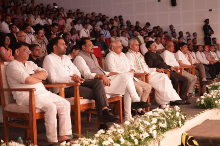 Gujarat Guv, CM remember Partition victims on eve of I-Day