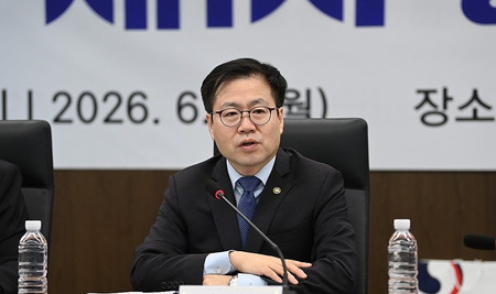 S. Korea’s chief trade negotiator sacked amid growing US tariff pressure S. Korea’s chief trade negotiator sacked amid growing US tariff pressure