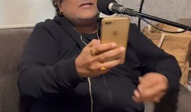 Kunal Ganjawalla recreates ‘Aap Ki Ankhon’, calls Kishore Kumar, Lata Mangeshkar his ‘favourite duos’ Kunal Ganjawalla recreates ‘Aap Ki Ankhon’, calls Kishore Kumar, Lata Mangeshkar his ‘favourite duos’
