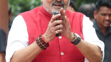 ‘Childish act’: Giriraj Singh criticises Kharge, Rahul Gandhi for skipping Independence Day event ‘Childish act’: Giriraj Singh criticises Kharge, Rahul Gandhi for skipping Independence Day event