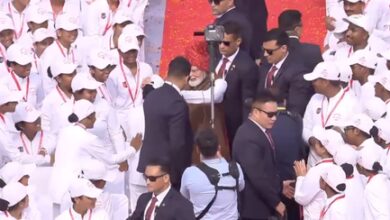 PM Modi breaks protocol to meet children, picks up fallen cap in heartwarming Red Fort moment PM Modi breaks protocol to meet children, picks up fallen cap in heartwarming Red Fort moment