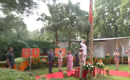EAM Jaishankar hoists Tricolour at residence, thanks counterparts for I-Day greetings