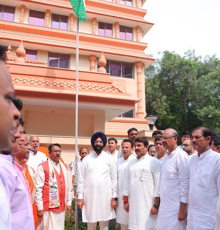 ‘Vande Mataram’ row: Delhi BJP chief Harsh Malhotra demands apology from Congress ‘Vande Mataram’ row: Delhi BJP chief Harsh Malhotra demands apology from Congress