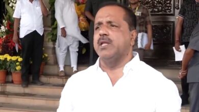 Gutka ban order not withdrawn: K’taka Health Minister Gutka ban order not withdrawn: K’taka Health Minister