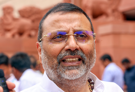 BJP accuses Congress of disrespecting Vande Mataram at I-Day event BJP accuses Congress of disrespecting Vande Mataram at I-Day event