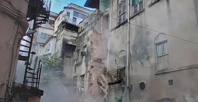 Bengal: Part of house collapses in Kolkata