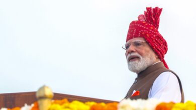 Ex-Defence Secretary recalls PM Modi’s bold call to remove bulletproof glass ahead of 2014 I-Day speech Ex-Defence Secretary recalls PM Modi’s bold call to remove bulletproof glass ahead of 2014 I-Day speech