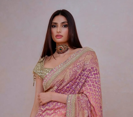 Athiya Shetty becomes muse for Manish Malhotra’s celebration of handloom and bandhani Athiya Shetty becomes muse for Manish Malhotra’s celebration of handloom and bandhani