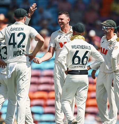 ‘Unacceptable and embarrassing’: Legends slam Australia after Test loss to Bangladesh ‘Unacceptable and embarrassing’: Legends slam Australia after Test loss to Bangladesh