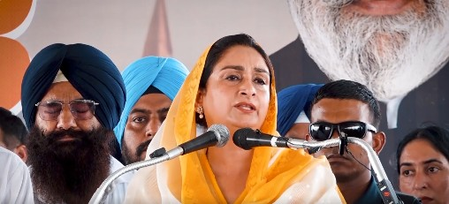 Harsimrat Kaur writes to HM Shah; seeks NIA probe into murderous attacks on Sukhbir Badal (Lead) Harsimrat Kaur writes to HM Shah; seeks NIA probe into murderous attacks on Sukhbir Badal (Lead)