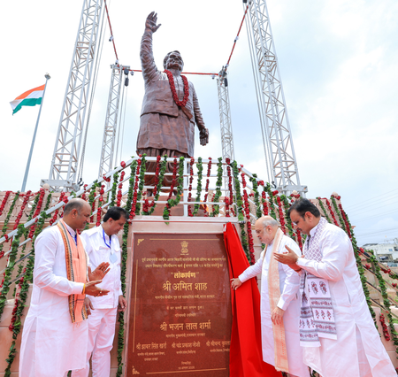 HM Amit Shah unveils statue of Atal Bihari Vajpayee in Rajasthan, launches projects worth Rs 6,453 crore (Ld) HM Amit Shah unveils statue of Atal Bihari Vajpayee in Rajasthan, launches projects worth Rs 6,453 crore (Ld)