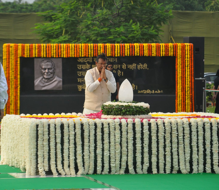 Delhi BJP chief Harsh Malhotra pays tributes to former PM Vajpayee; inaugurates Atal Canteen Delhi BJP chief Harsh Malhotra pays tributes to former PM Vajpayee; inaugurates Atal Canteen