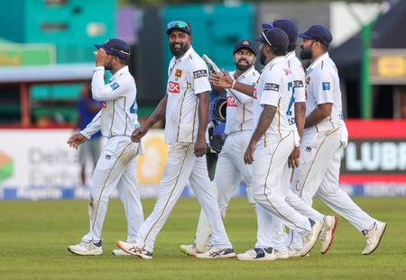 1st Test: Sri Lanka bowled out for 462 on Day 3 1st Test: Sri Lanka bowled out for 462 on Day 3