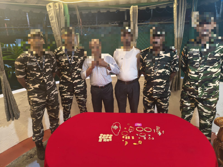 Two Nepalese citizens held with gold and silver by SSB along border with India Two Nepalese citizens held with gold and silver by SSB along border with India