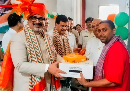 Special event organised at Howrah station to recognise role of Sahayaks Special event organised at Howrah station to recognise role of Sahayaks