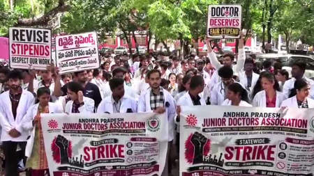 Junior doctors across Andhra Pradesh intensify strike to demand hike in stipend Junior doctors across Andhra Pradesh intensify strike to demand hike in stipend
