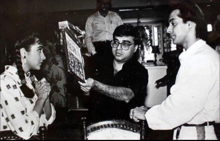 Rajkumar Santoshi’s daughter Tanisha shares unseen BTS pics of Big B, Salman Khan from Khakee, Andaz Apna Apna