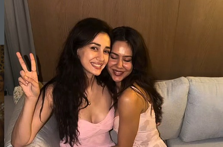 Sonam Bajwa dances her heart out with Disha Patani, shares glimpses from birthday bash Sonam Bajwa dances her heart out with Disha Patani, shares glimpses from birthday bash