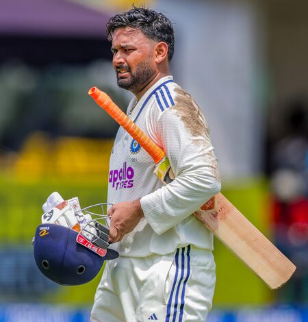 2nd Test: Rishabh Pant forced to retire hurt after copping blow on wrist in Colombo 2nd Test: Rishabh Pant forced to retire hurt after copping blow on wrist in Colombo