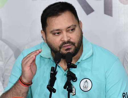 Tejashwi attacks JD-U leader Sanjay Jha, alleges leaders like him entrapped Nitish Kumar for Rajya Sabha Tejashwi attacks JD-U leader Sanjay Jha, alleges leaders like him entrapped Nitish Kumar for Rajya Sabha