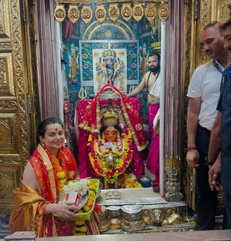 Kangana Ranaut visits Siddhivinayak, Mumba Devi temples after performing Rudra Abhishek on Nag Panchami